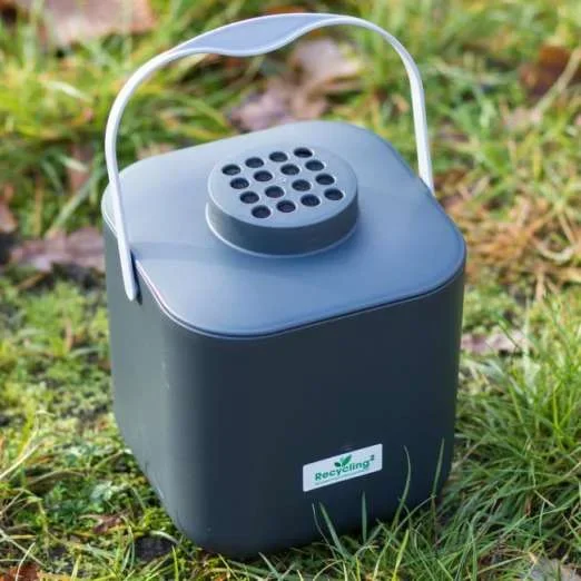 Komposteimermit Deckel und Filter5 Liter
