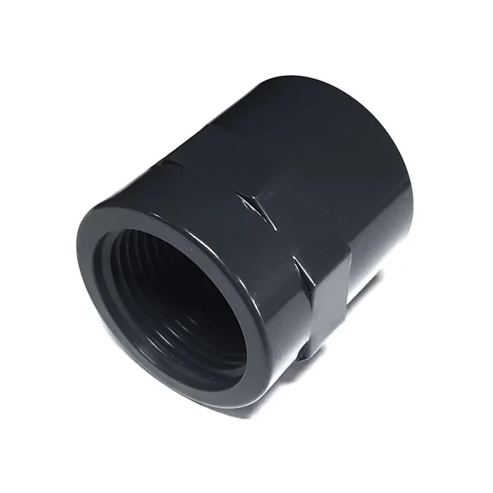 Schwarzer PVC-Anschluss Ø32 mm zum Anschrauben