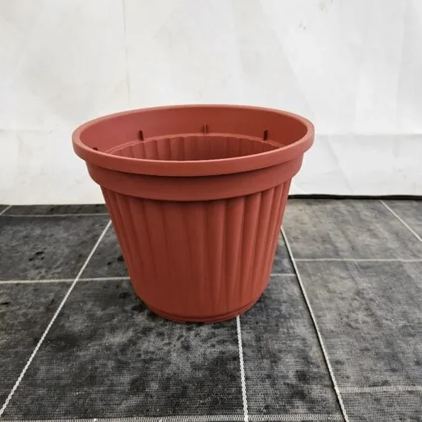 Terracotta-coloured reinforced plastic pot 30